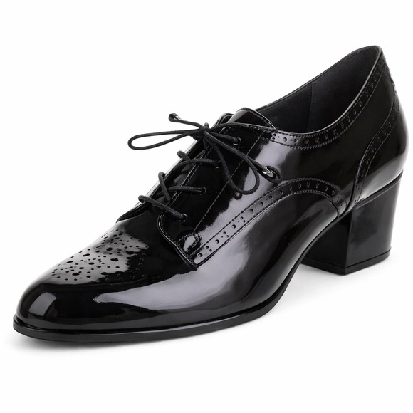 Stuart Weitzman Black Patent Lace-Up Block Heel Oxford